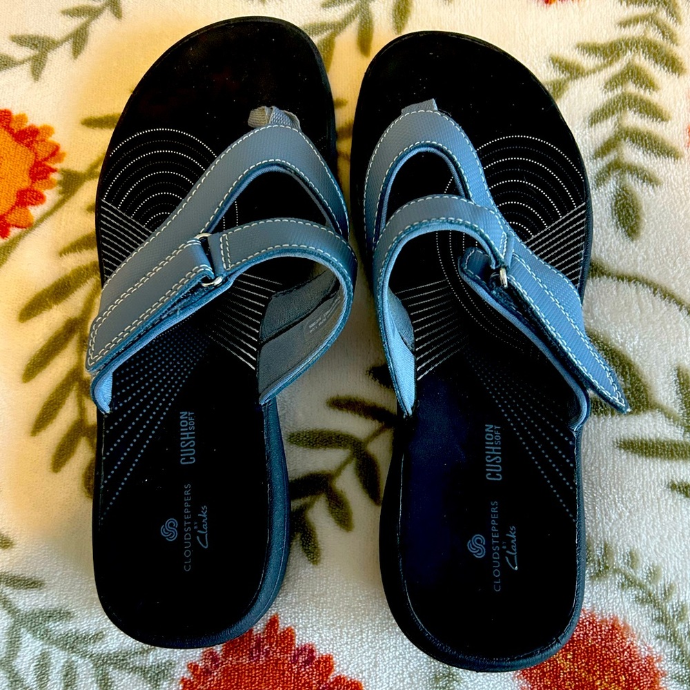 Clarks Cloudsteppers Soft Navy Flip Flop Thong Sandals
